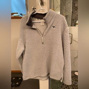 Sherpa sweatshirt